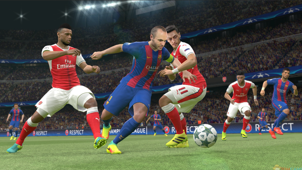 爱游戏体育APP下载-“高速飘逸”——车手漂移技巧大公开，高速漂移视频